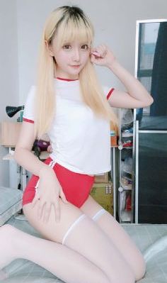 蜜臀AV老熟女一区二区_720手机在线观看