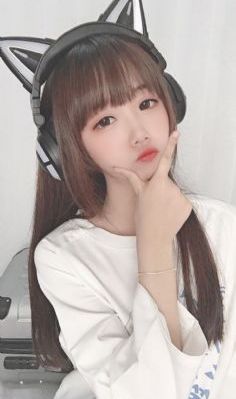 娇妻被3p的刺激在线观看_免费在线观看